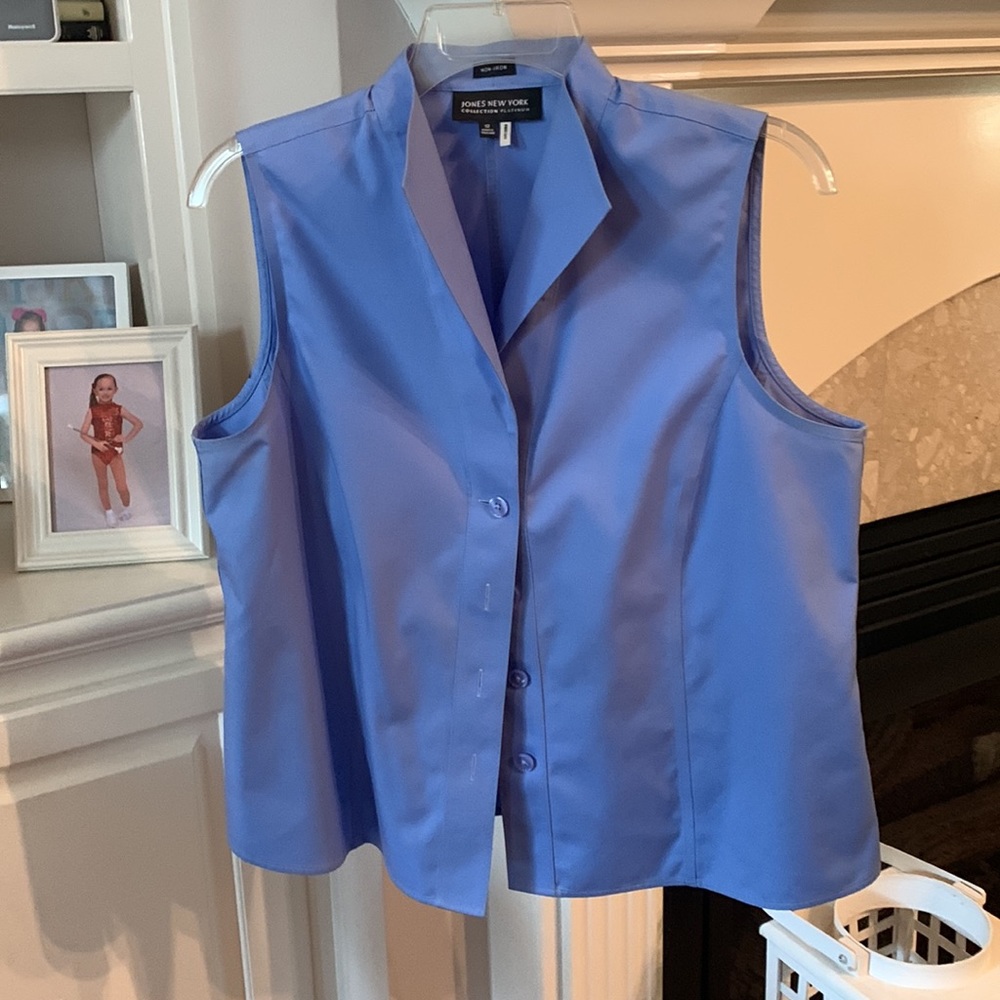 Jones New York No Iron Sleeveless Top